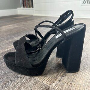 Steve Madden Lessa Platform Heel size 8.5
